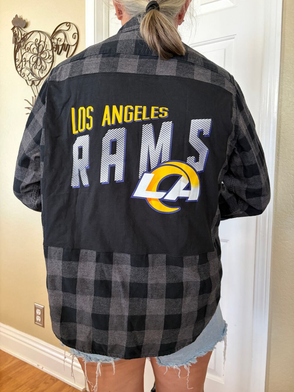 LA Rams NFL Upcycled Flannel Shirt Unisex Size Large L
